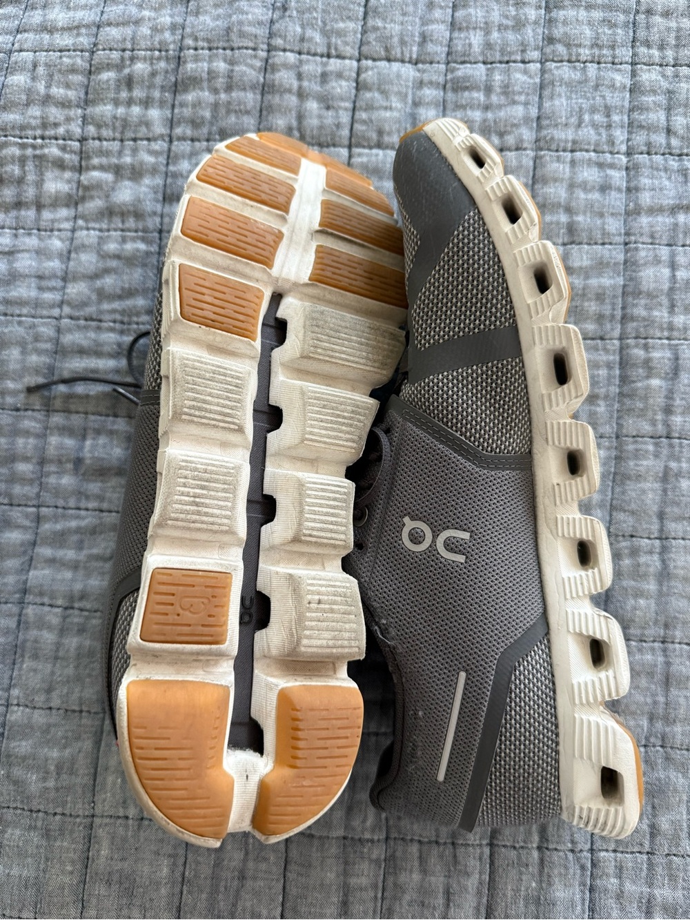 On Running Cloud 5 sneakers in Grey - Picture 3 of 4